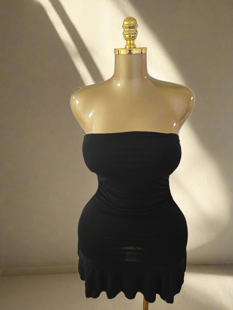 Enganliegendes Kleid