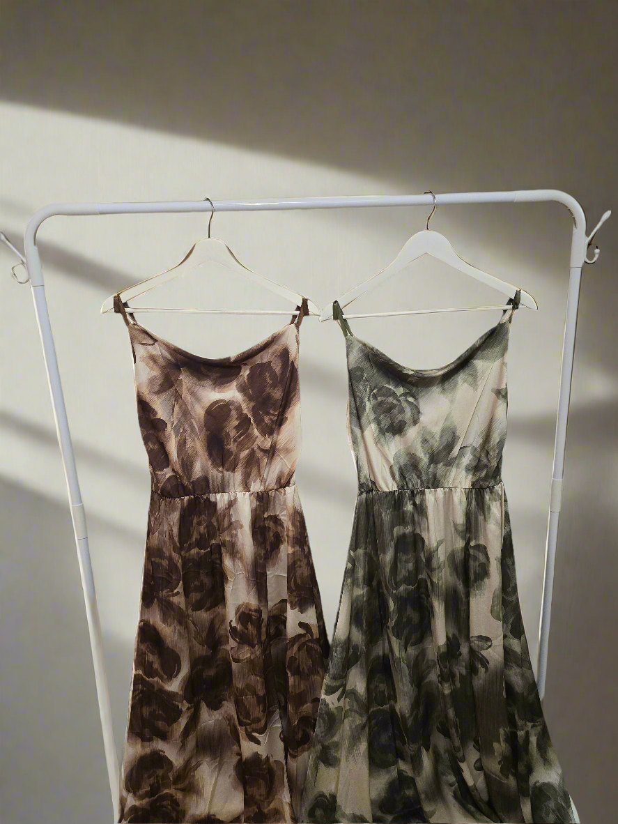 Kleid mit Schlitz