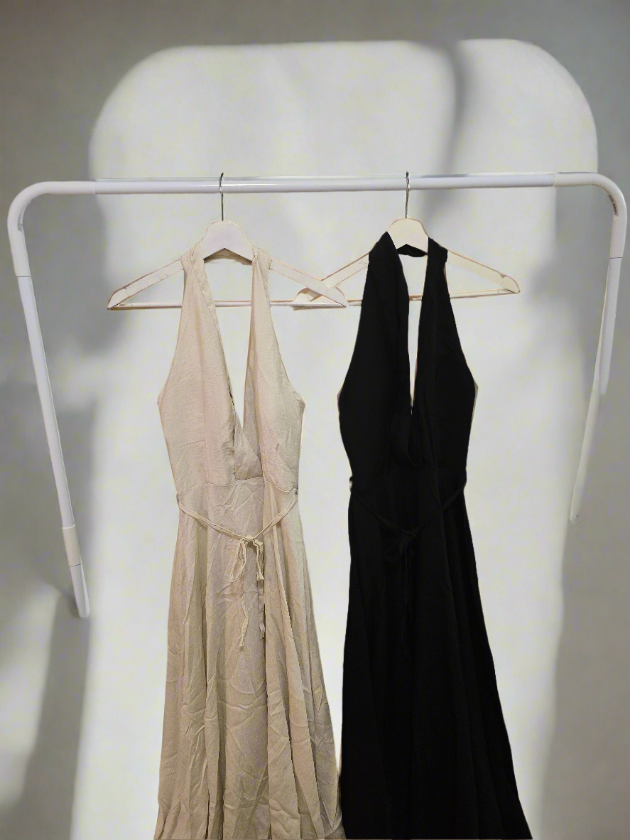Langes Kleid mit Tiefem Ausschnitt
