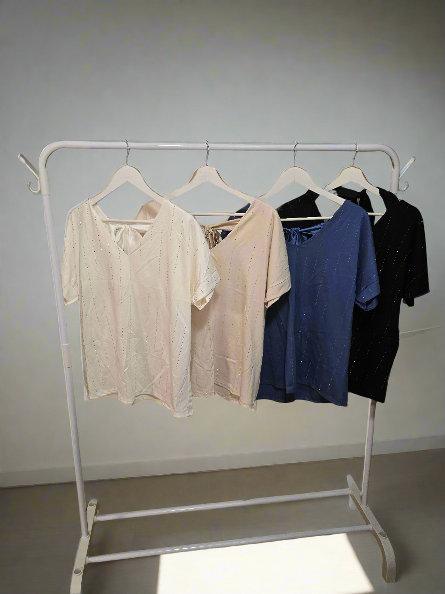 T-Shirt mit Schleife und Glitzerdetail