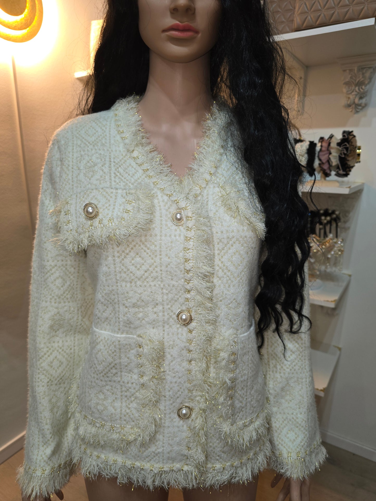 Cardigan mit Glitzer und Perlenknöpfe