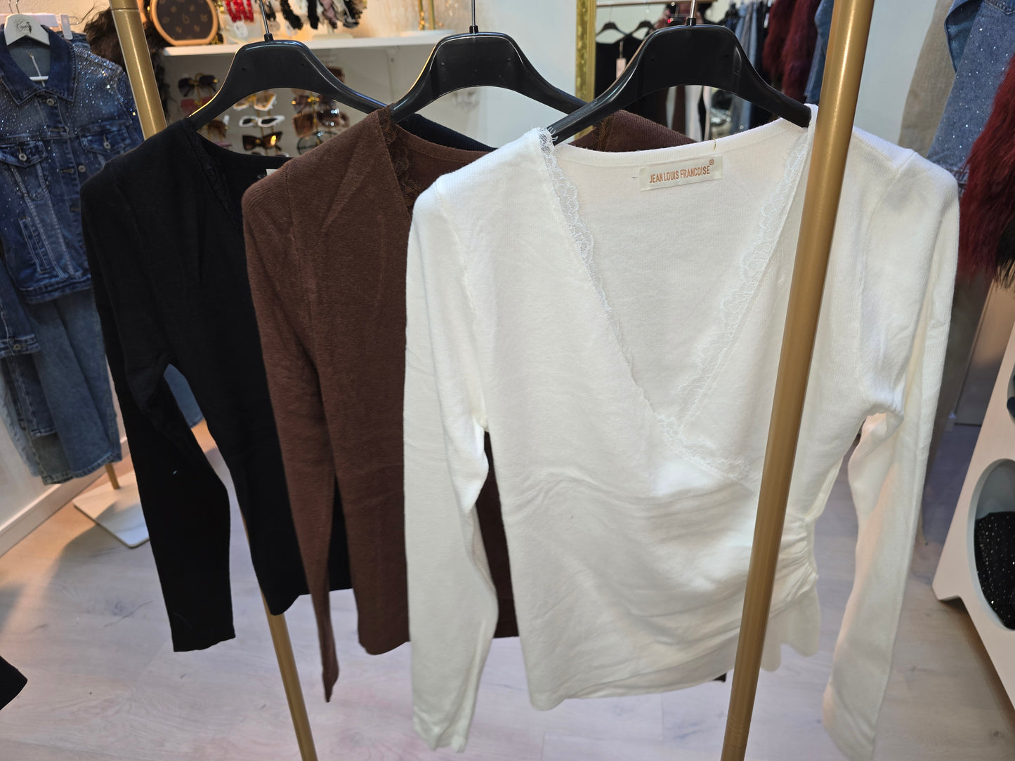 Pullover mit Spitzenbesatz