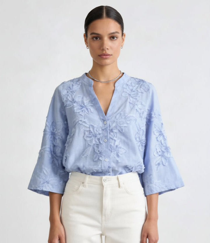 Bluse mit Blumenstrickerei