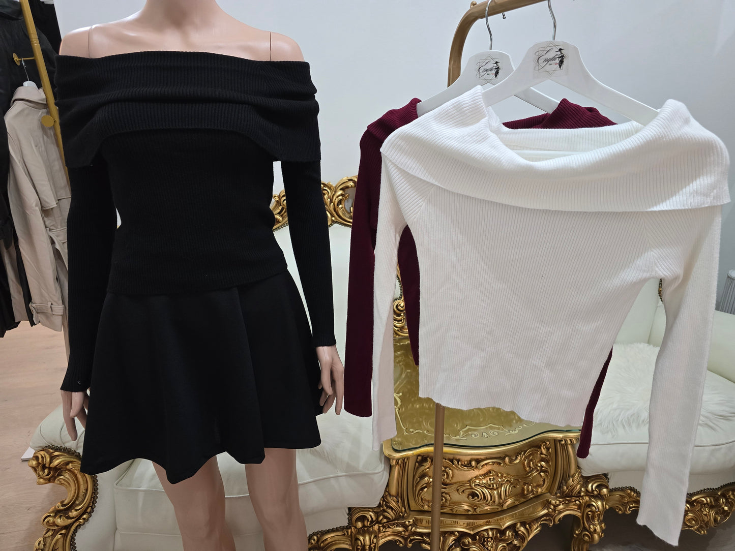 Schulterfreier Pullover