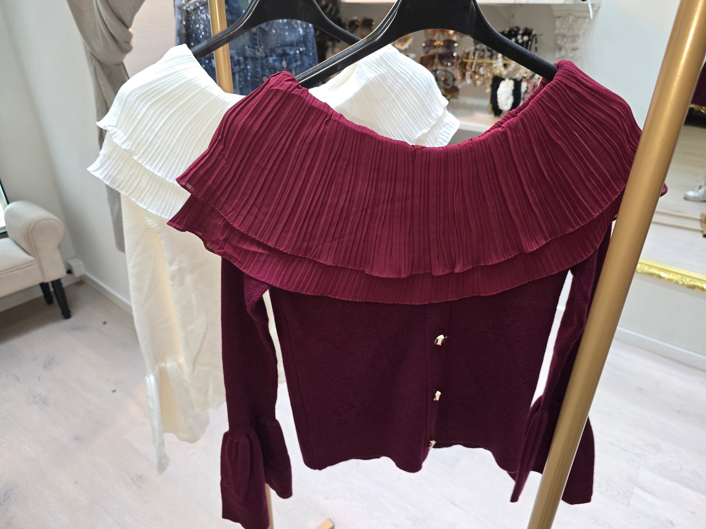 Schulterfreies Oberteil