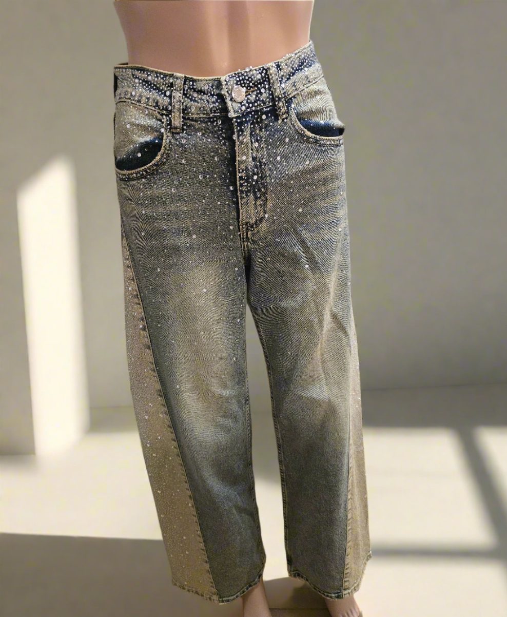 Jeans mit Strass und seitlichen Detail