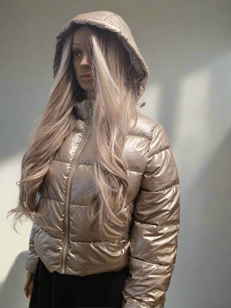 Kurze Steppjacke mit Kapuze