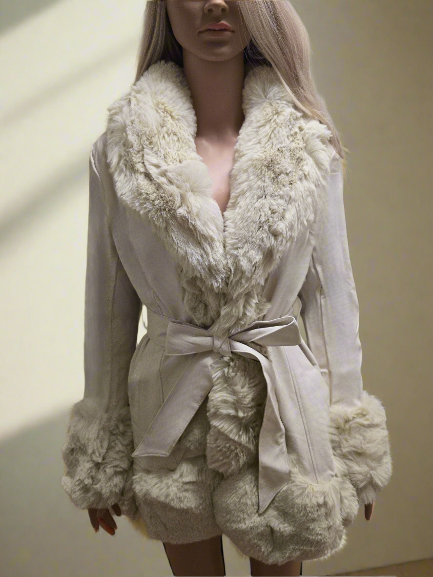 Lange Lederjacke mit Fell