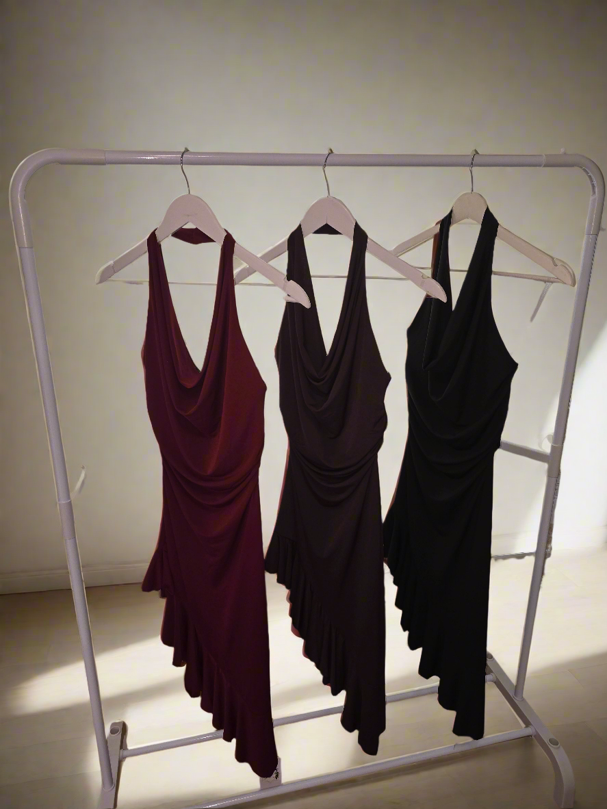 Asymmetrisches Kleid