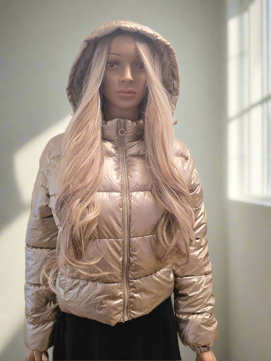 Kurze Steppjacke mit Kapuze