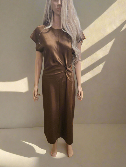 Braunes Satin Kleid