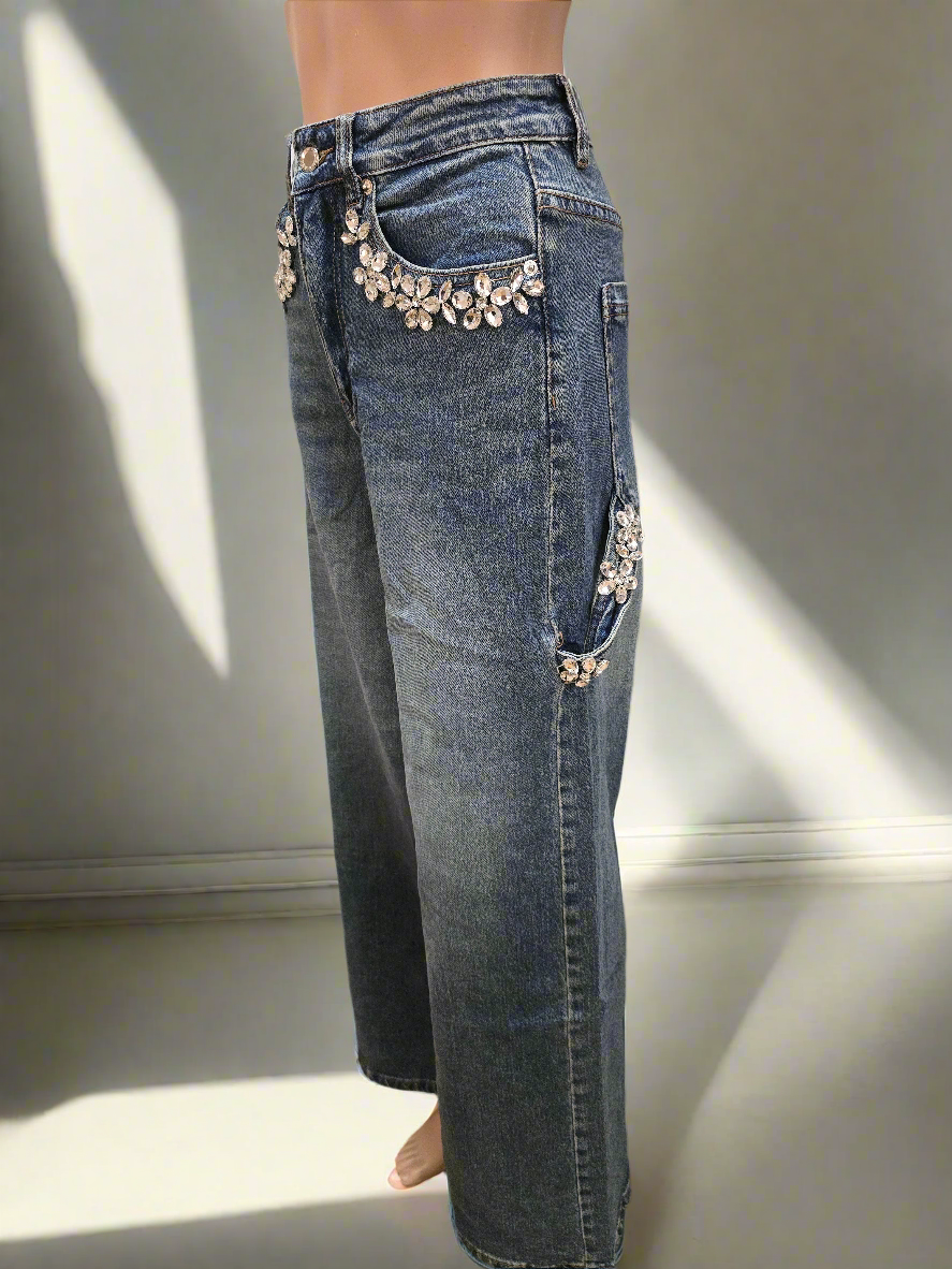 Jeans mit Blumenstrass