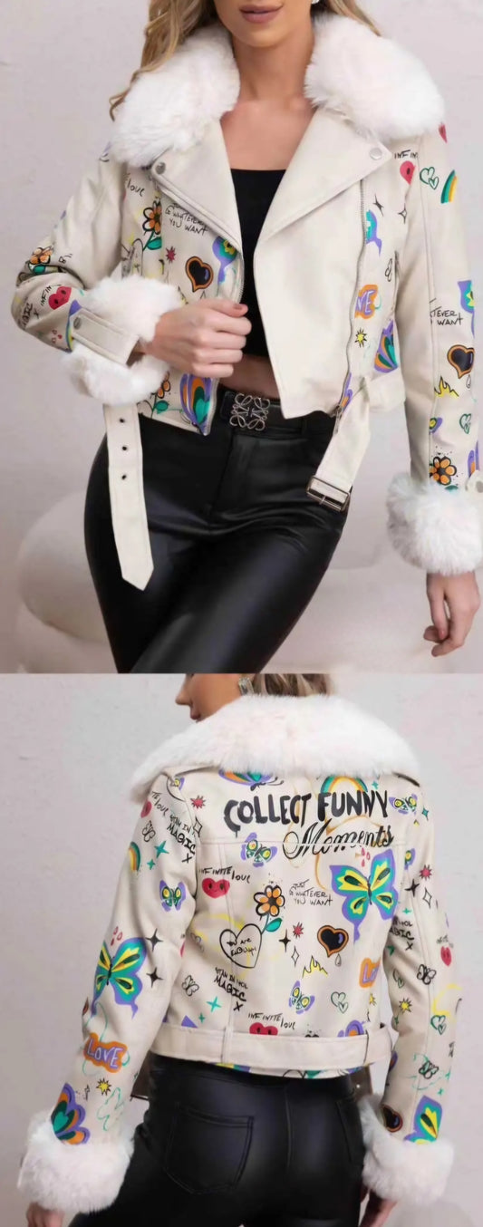 Kurze Lederjacke mit Sticker