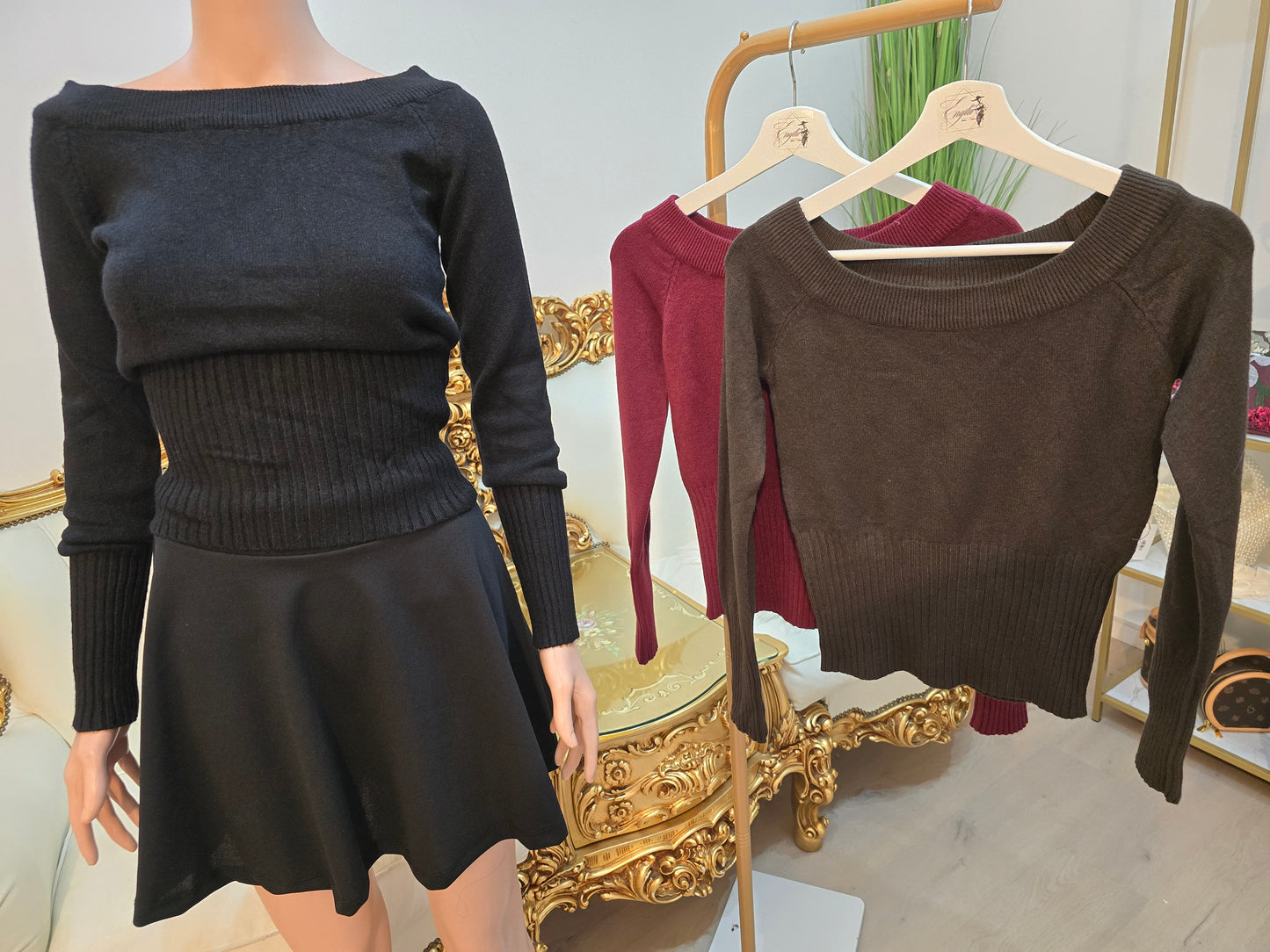 Pullover mit enger Taille
