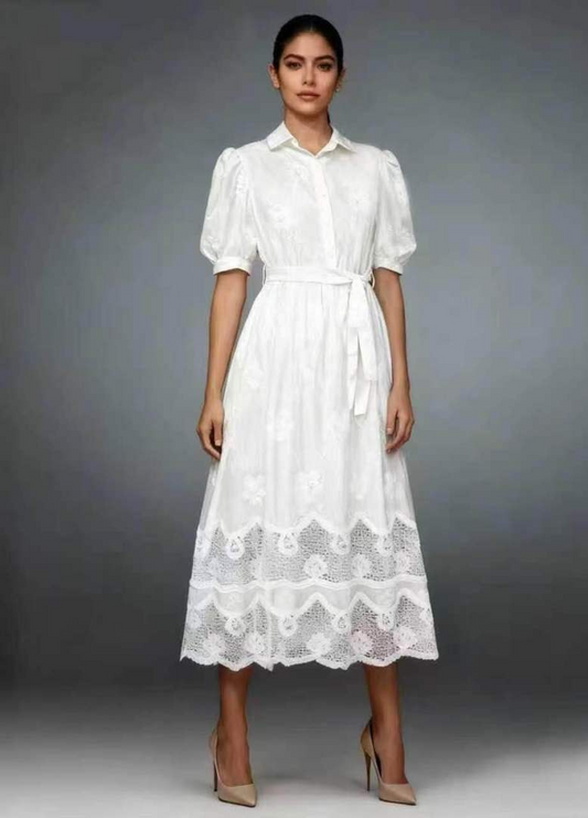 Kleid aus Baumwolle mit Spitze