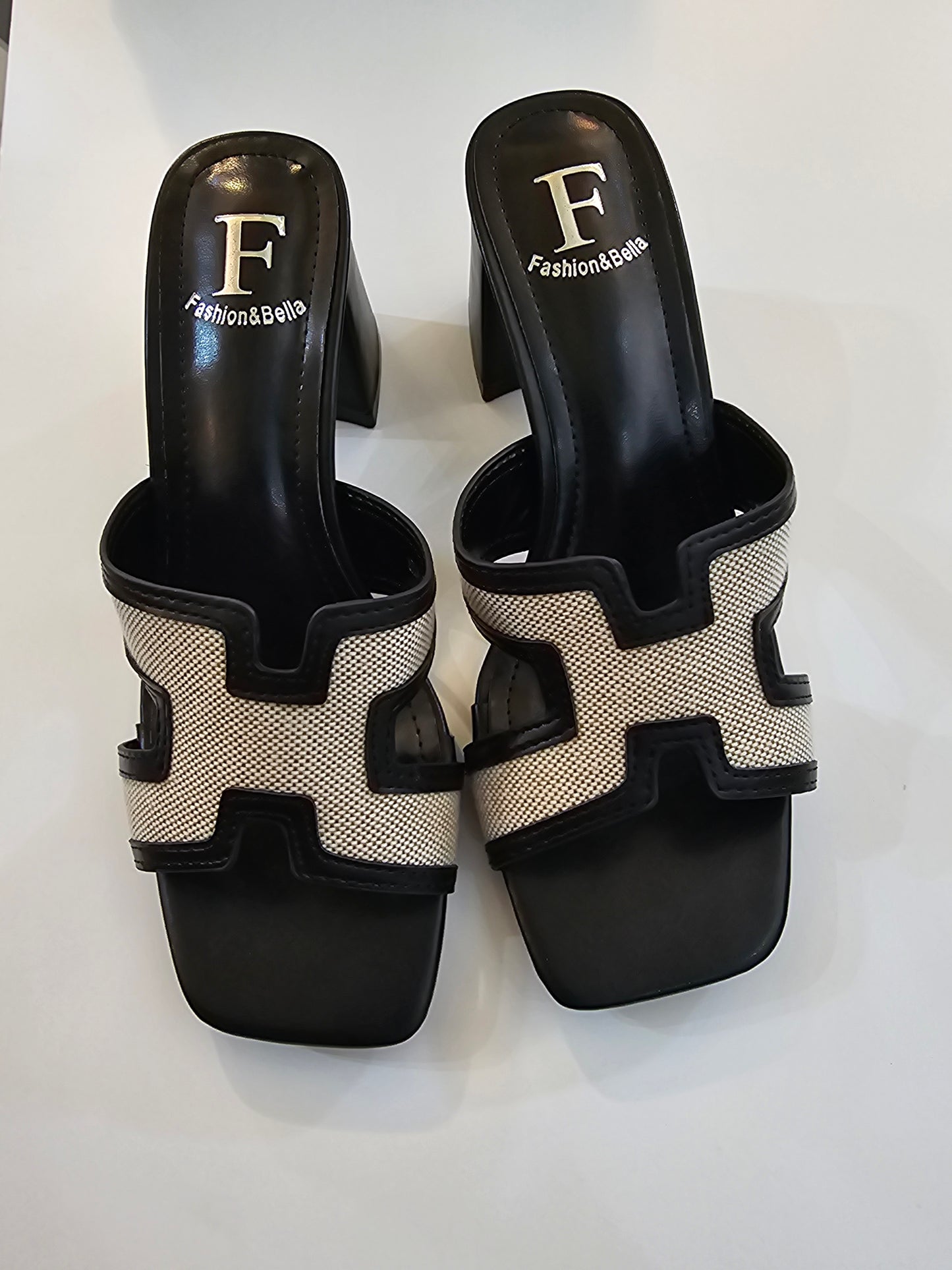 Designer-Style Mule mit Kontrastkante