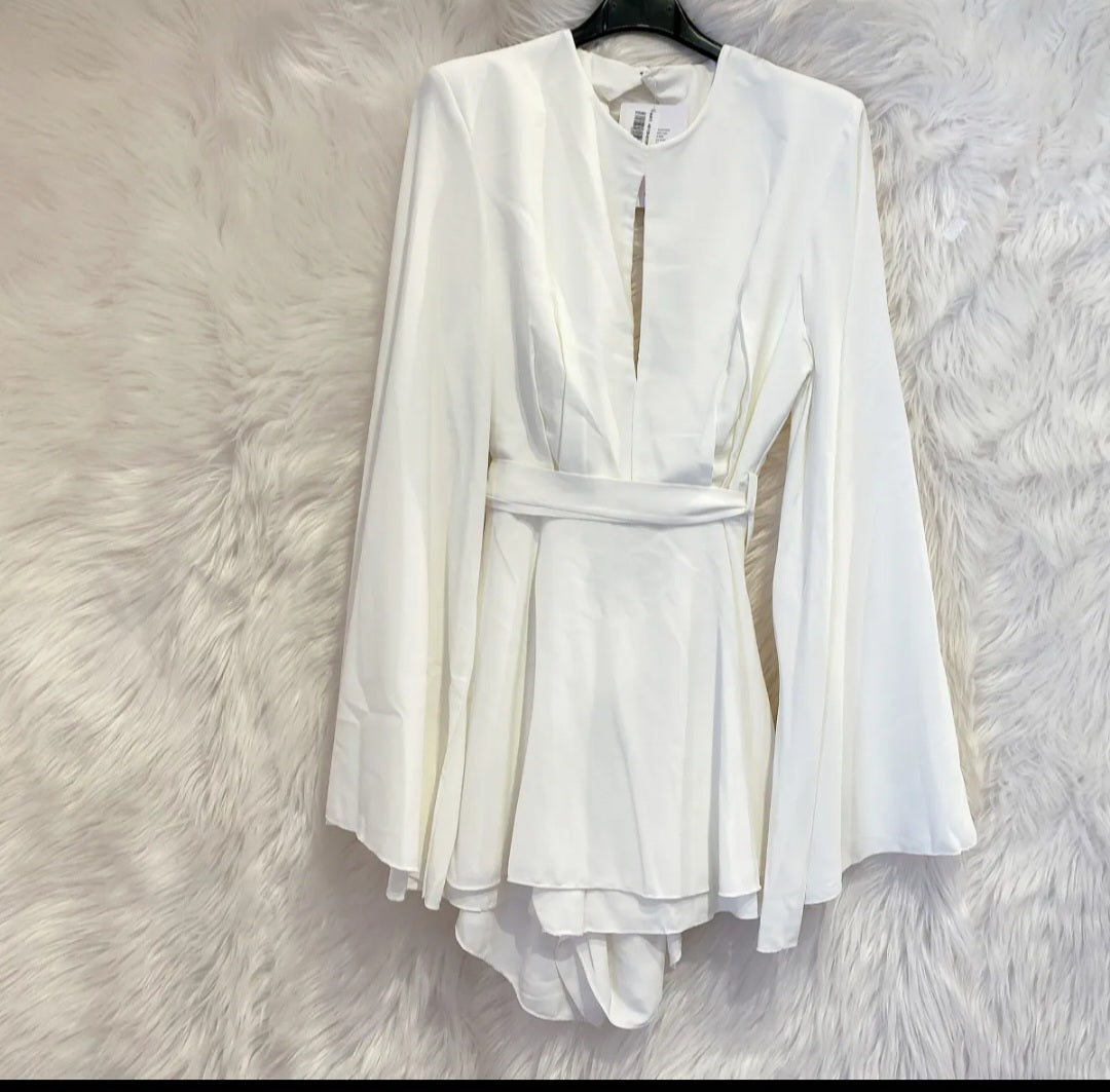 Langärmeliges A Linien Kleid mit Shorts