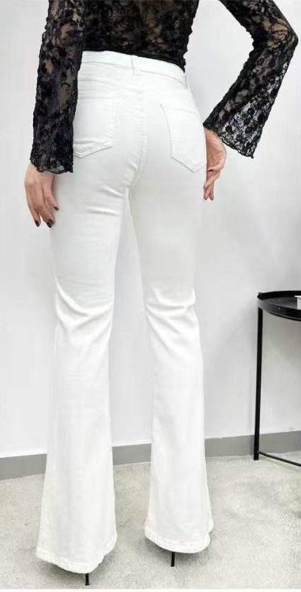 Weisse Flared Jeans