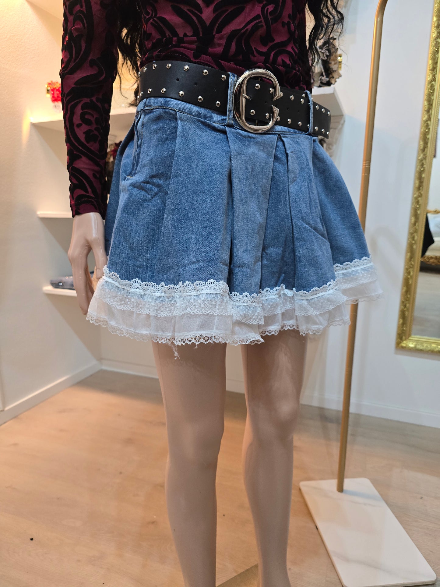 Jeansrock mit Spitze