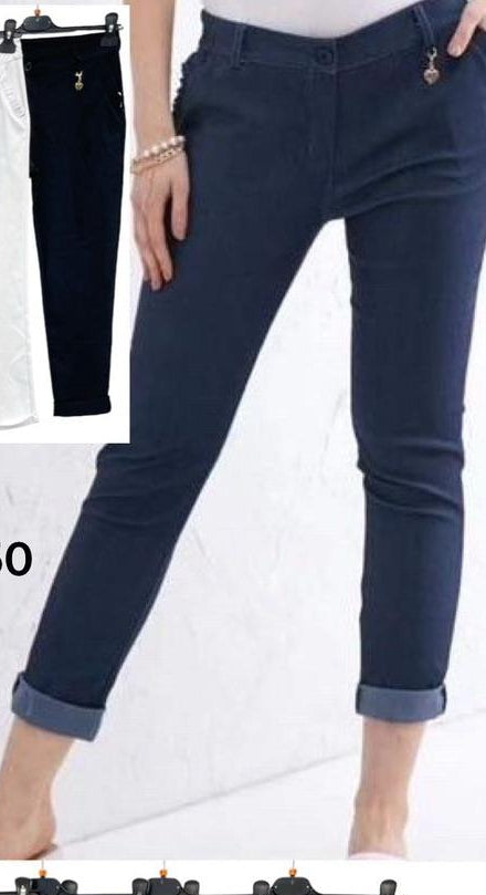 3/4 Stoffhose mit Herzanhänger