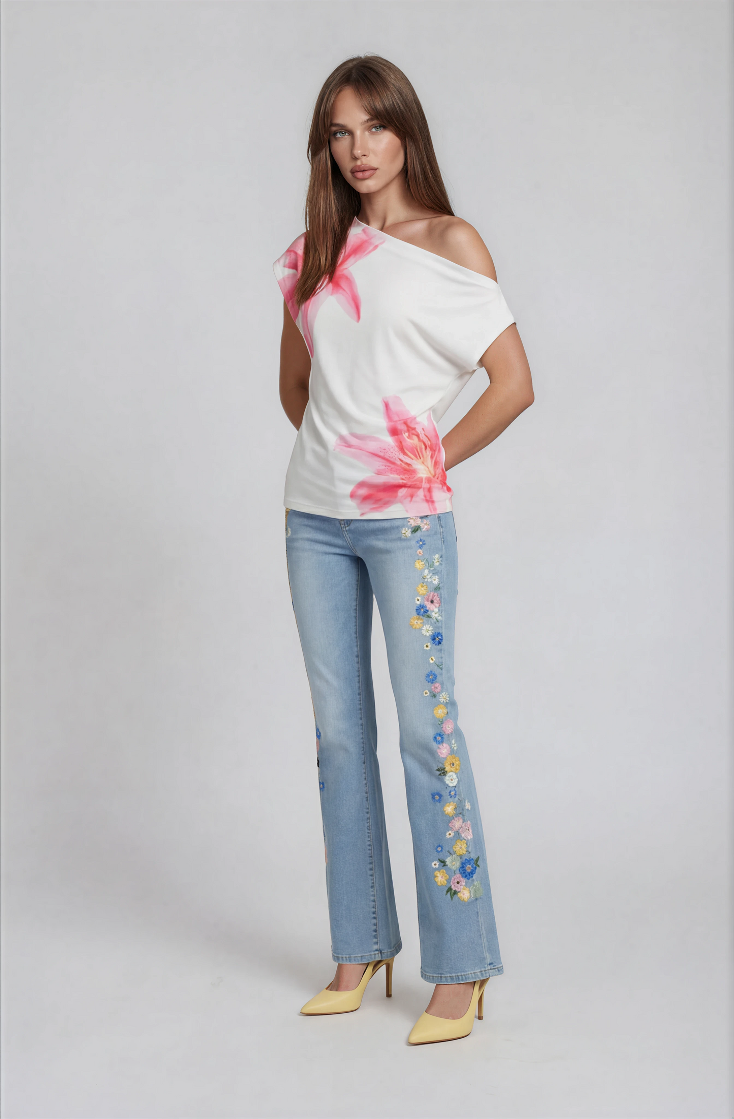 Jeans mit Blumenmuster