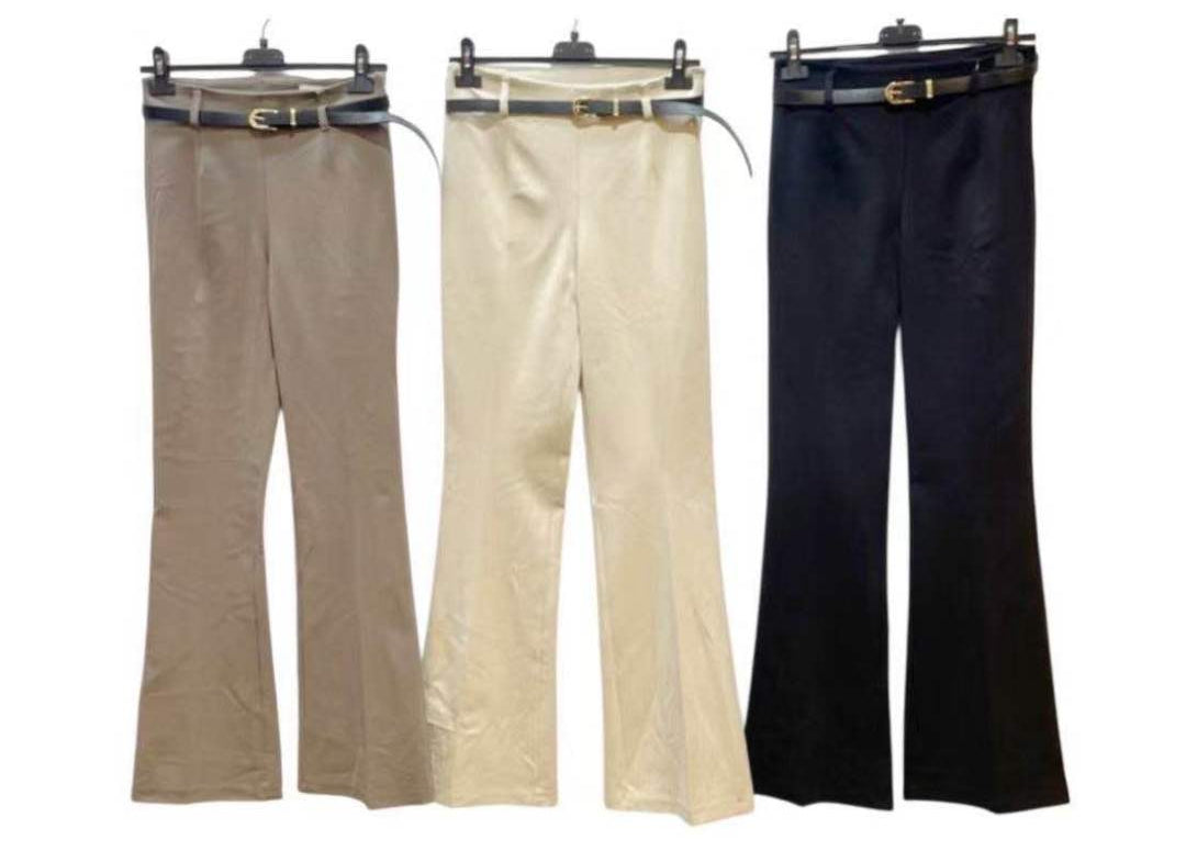 Stoffhose mit weitem Bein