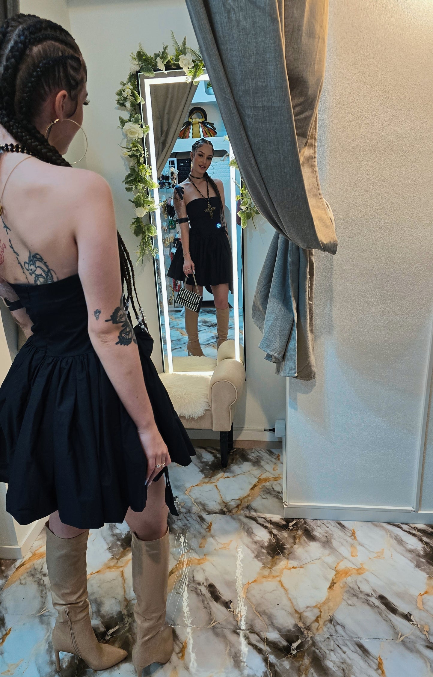 Kleid mit Schleife