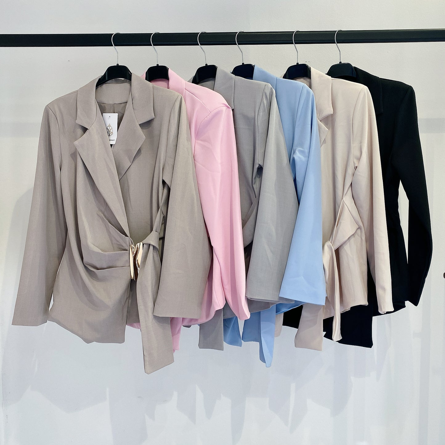 Blazer mit Brosche