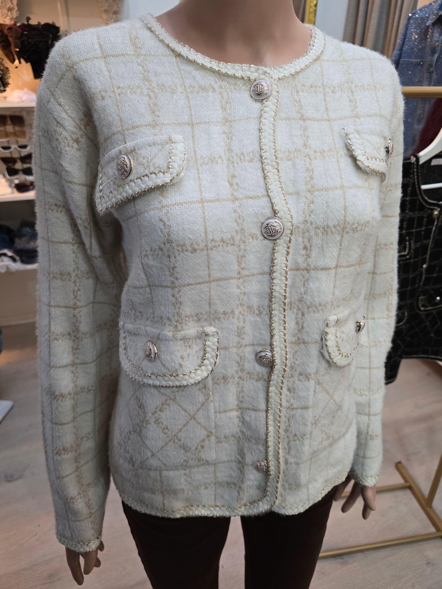 Jacke mit Goldenen Verzierungen