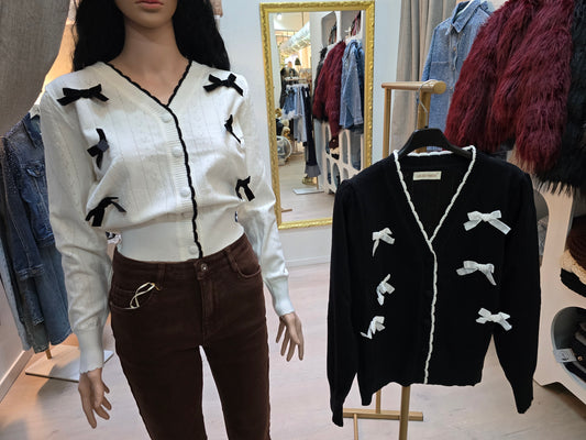 Cardigan mit Schleifen