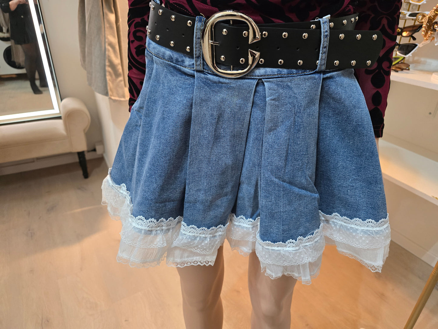 Jeansrock mit Spitze