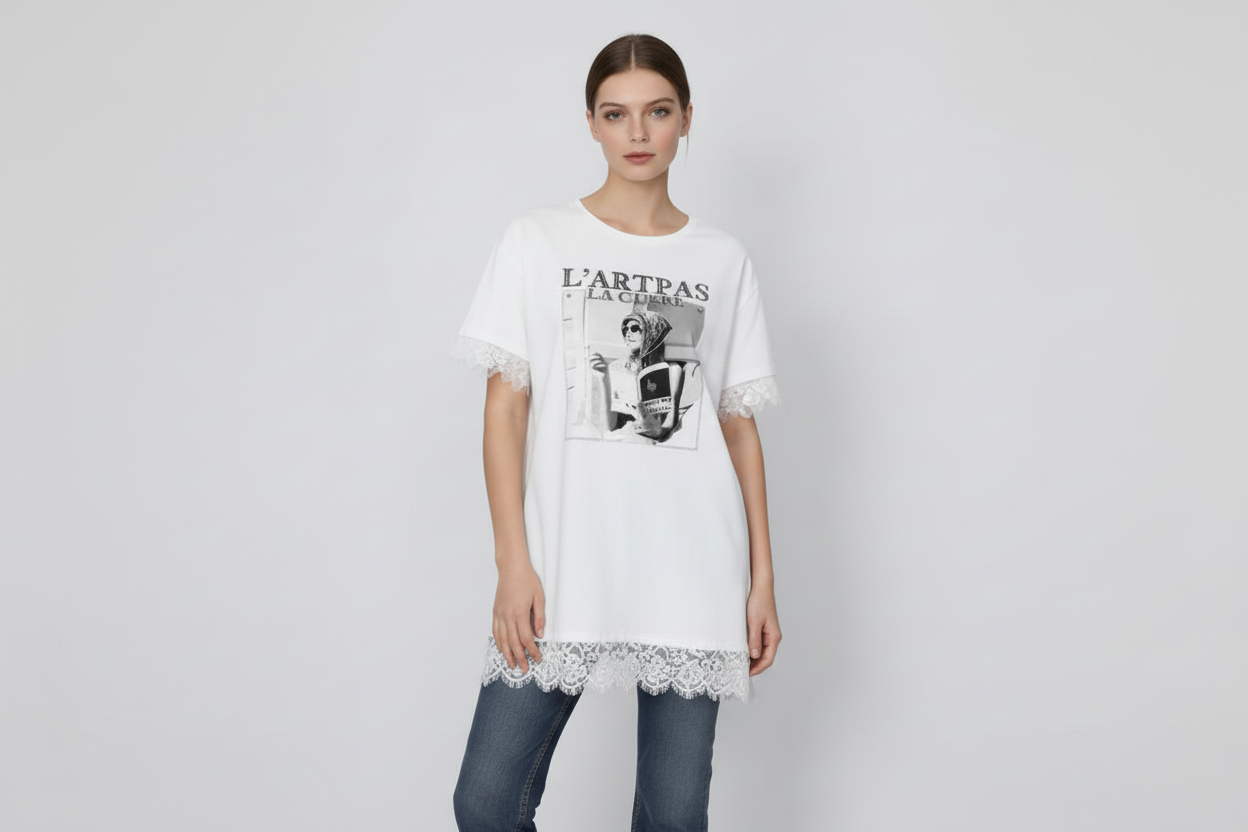Langes T-Shirt mit Spitzenbesatz