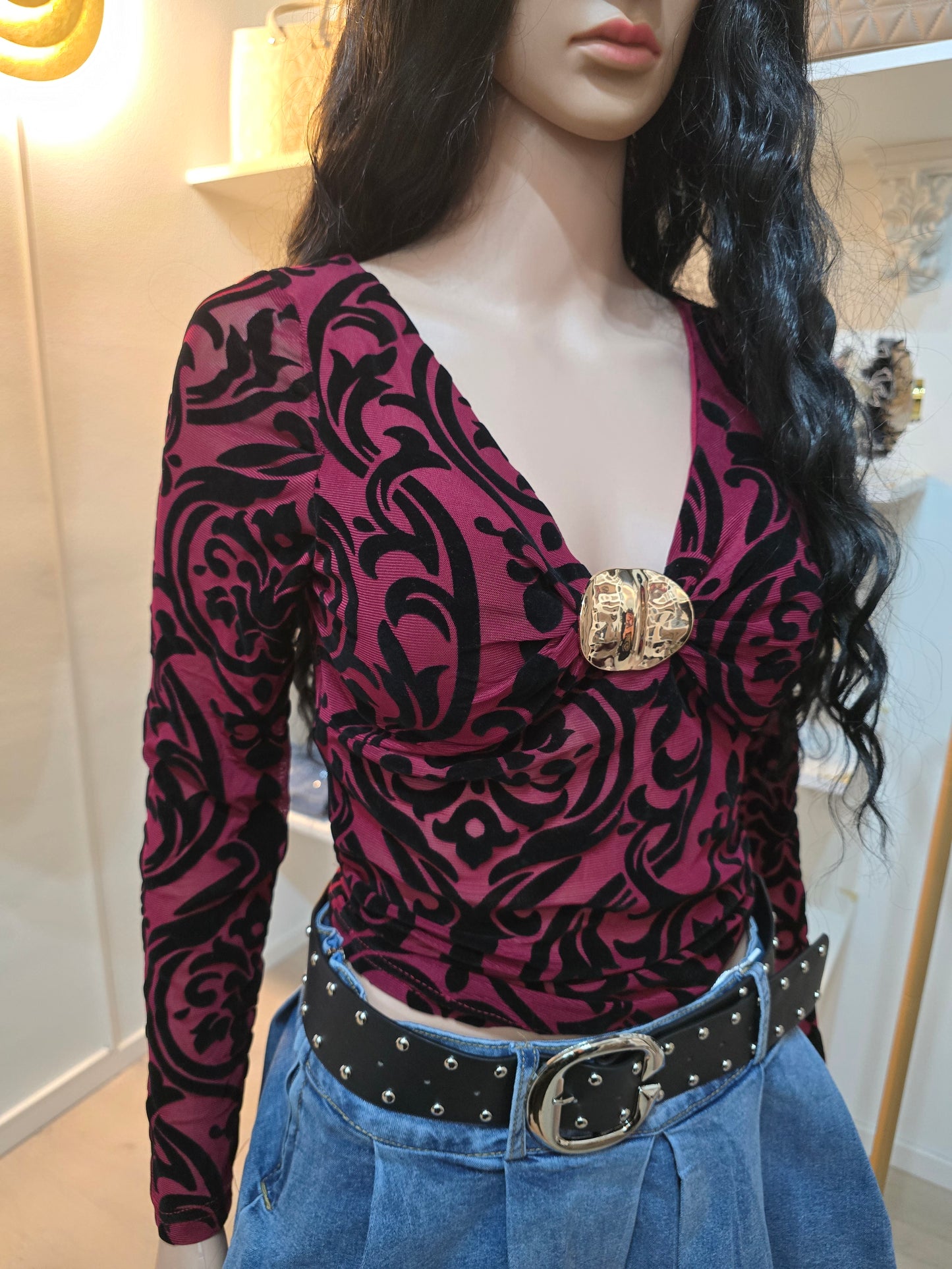 Oberteil mit Goldener Brosche