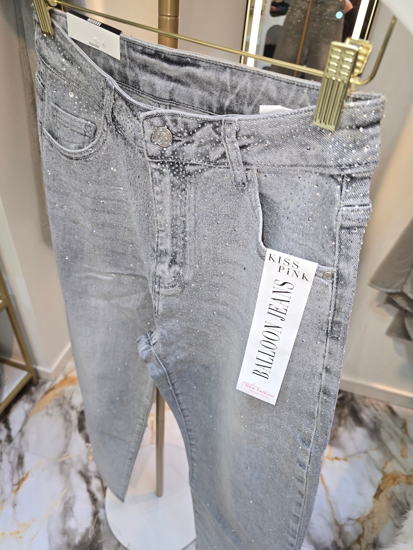 Balloon Jeans mit Glitzer